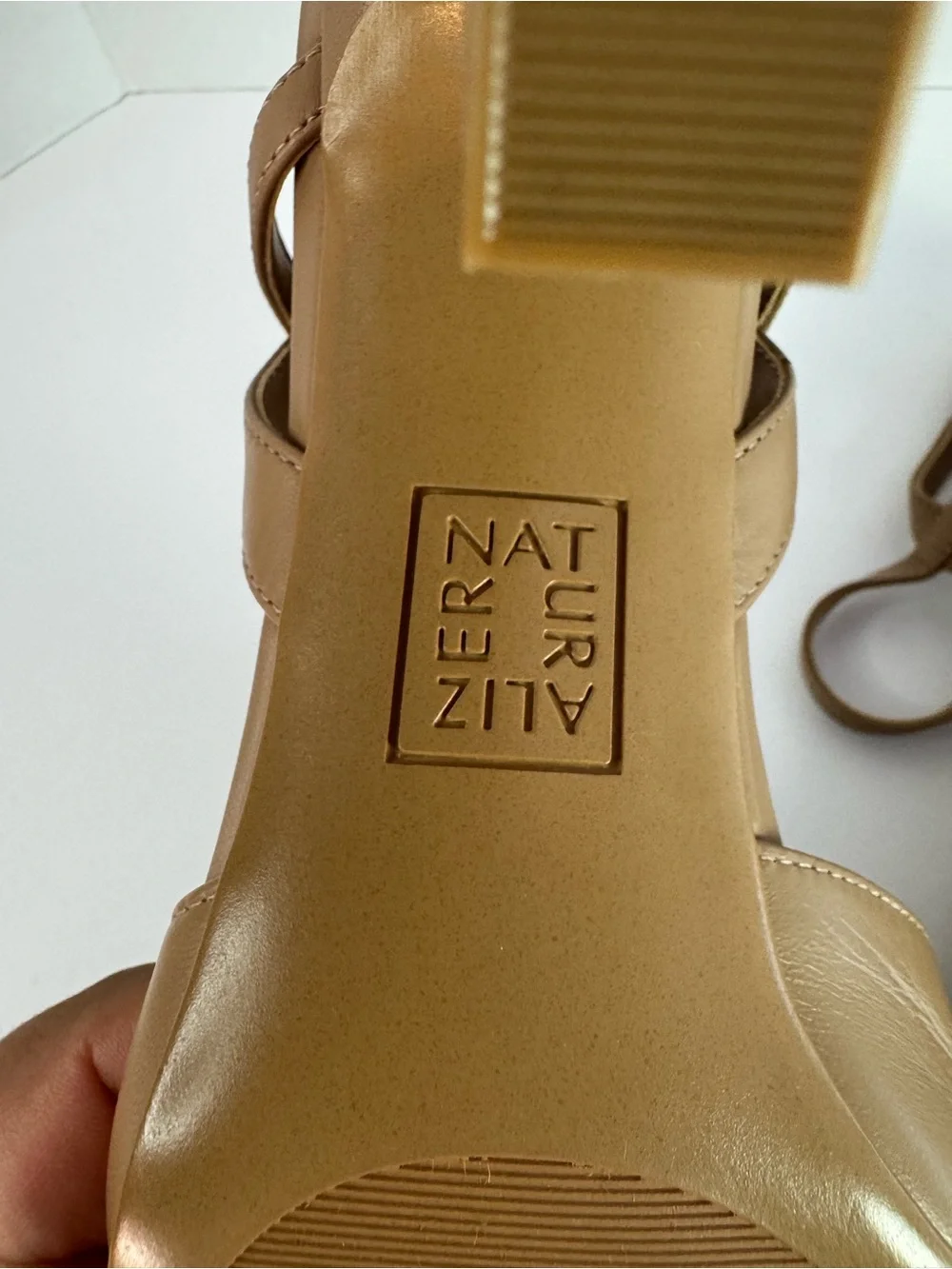 Naturalizer Women’s Beige Leather Strappy Ankle Block Heel Sandals 9.5 NWOB